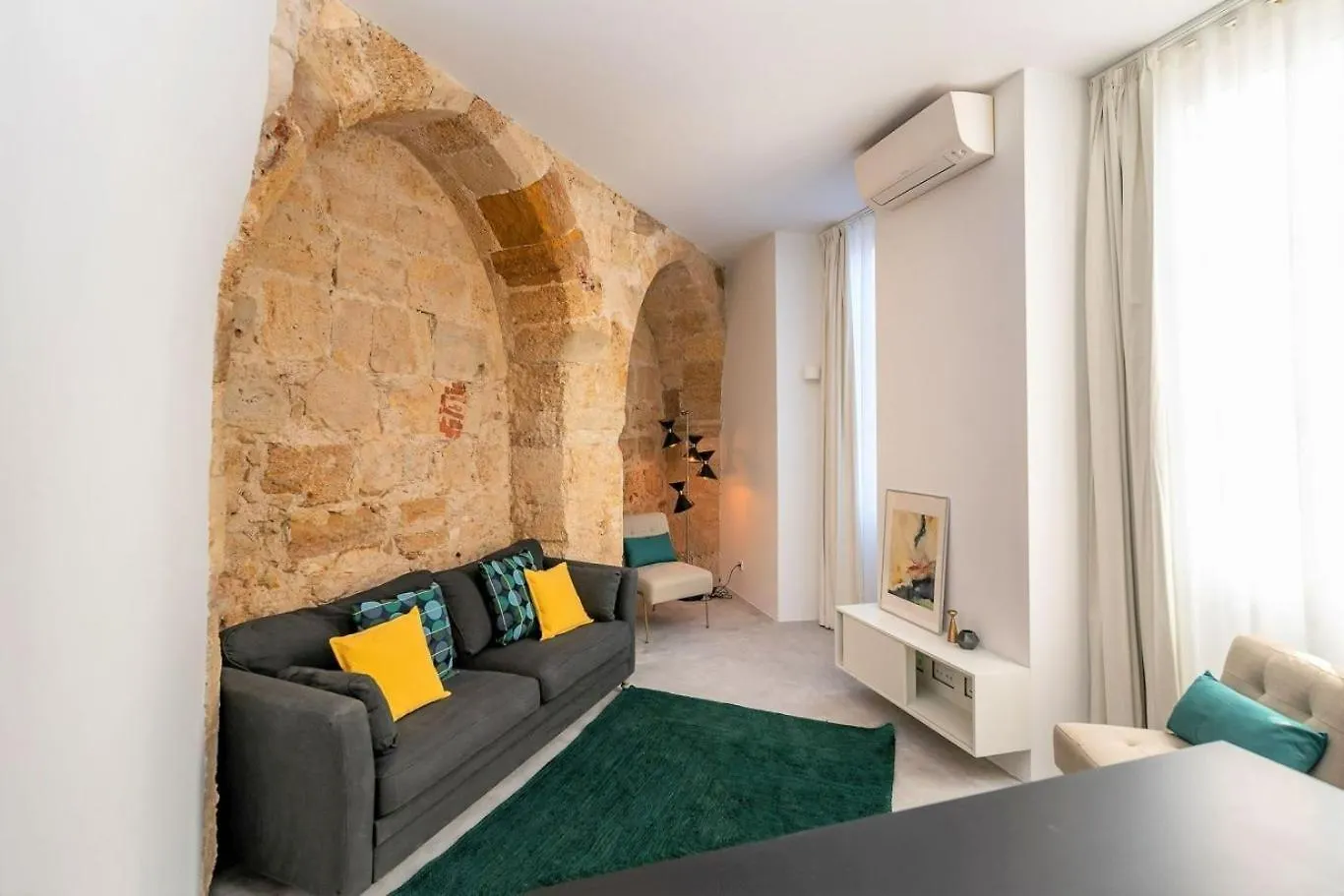 Апартаменты Be Local - Historic House Of Santo Andre In Alfama - Лиссабон 0*,  Португалия